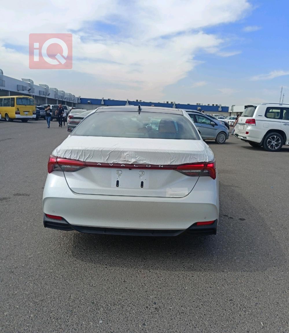 Toyota Avalon